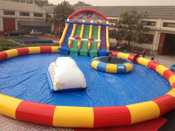 inflatable amusement playground park